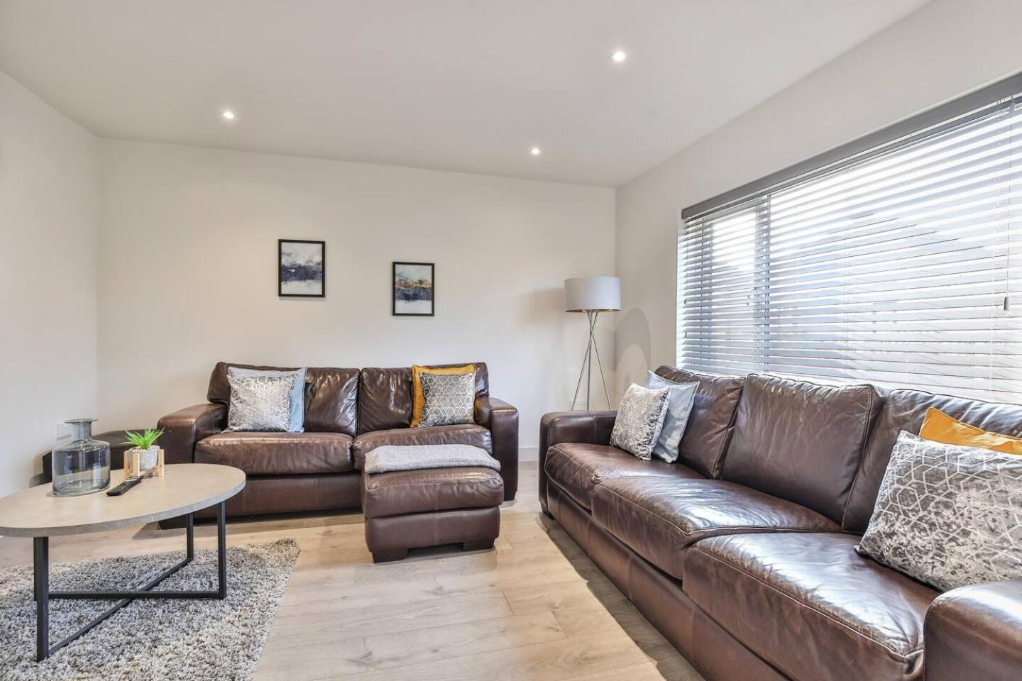 Modern, Cosy Whole House Wifi Close To Attractions Sheffield Eksteriør billede